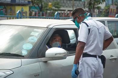 ब्रेकिंग न्यूज़: रांची के कटहल मोड़ पर वाहन चेकिंग में 9 लाख रुपये नकद बरामद, पुलिस कर रही पूछताछ