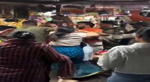 रजरप्पा मंदिर मारपीट मामला: 4 पुलिसकर्मी निलंबित