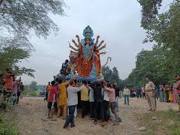 चैती दुर्गा संपन्न नम आंखों से दी गई मां दुर्गा की विदाई