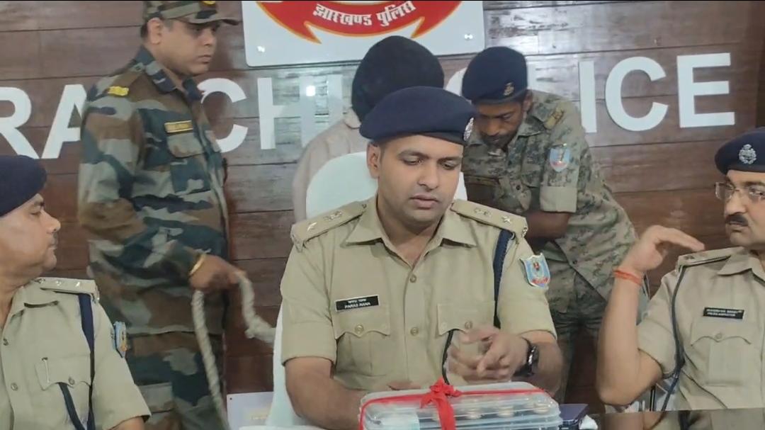 रांची में नशे का धंधा बेनकाब: कॉलेज छात्रों को कफ सिरप बेचने वाला गिरफ्तार