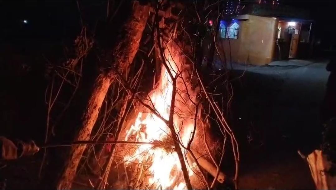 रांची में आस्था और उल्लास के साथ हुआ होलिका दहन, कल रंगों की धूम