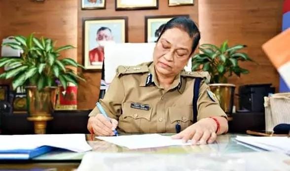 त्योहारों से पहले झारखंड में हाई अलर्ट, DGP आज लेंगी सुरक्षा तैयारियों की समीक्षा
