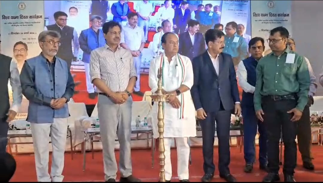 रांची: स्वास्थ्य मंत्री ने बांटे नियुक्ति पत्र