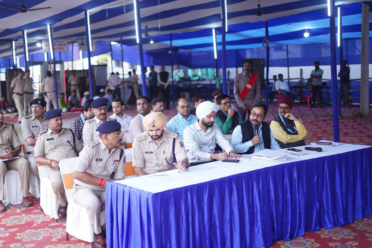 बिहार विधानसभा चुनाव 2025 में वोटों की मतगणना जारी