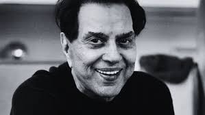 89 साल की उम्र में हीमैन धर्मेंद्र का निधन, बेटे सनी देओल ने दी मुखाग्नि