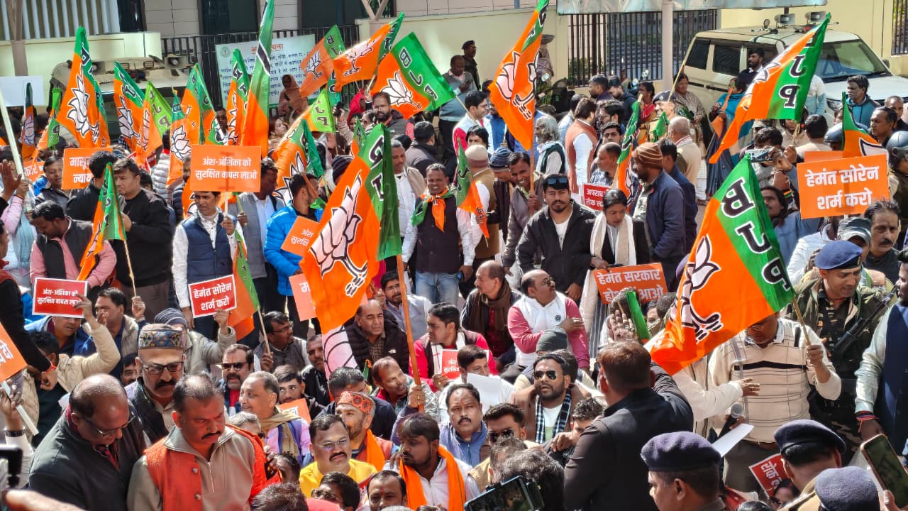 लापता हुए अंश और अंशिका को लेकर राजनीति गरमाई, बीजेपी ने प्रशासन पर उठाये सवाल