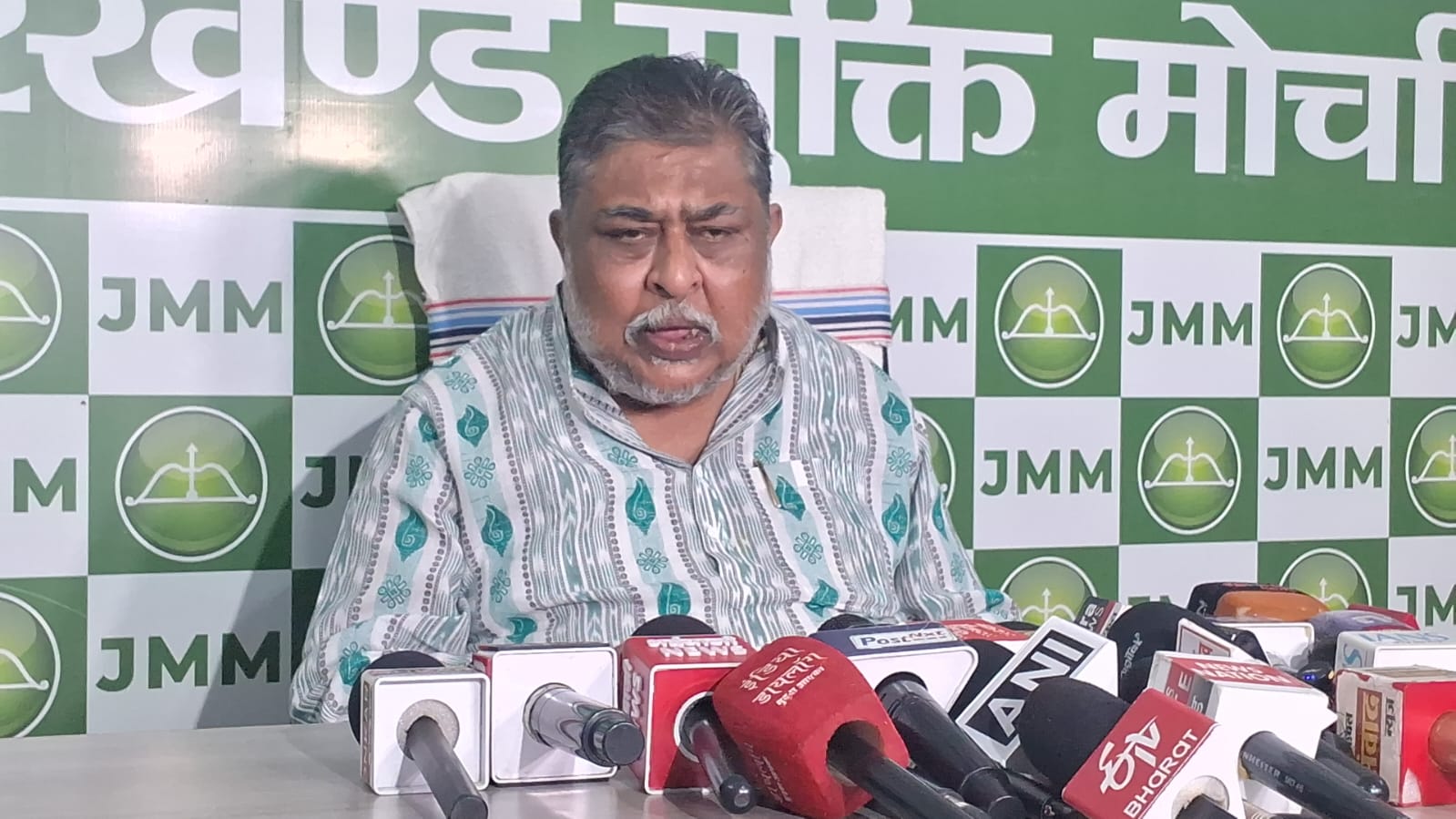 झामुमो ने भाजपा पर साधा निशाना, कहा– अंदर से विचलित है विपक्ष