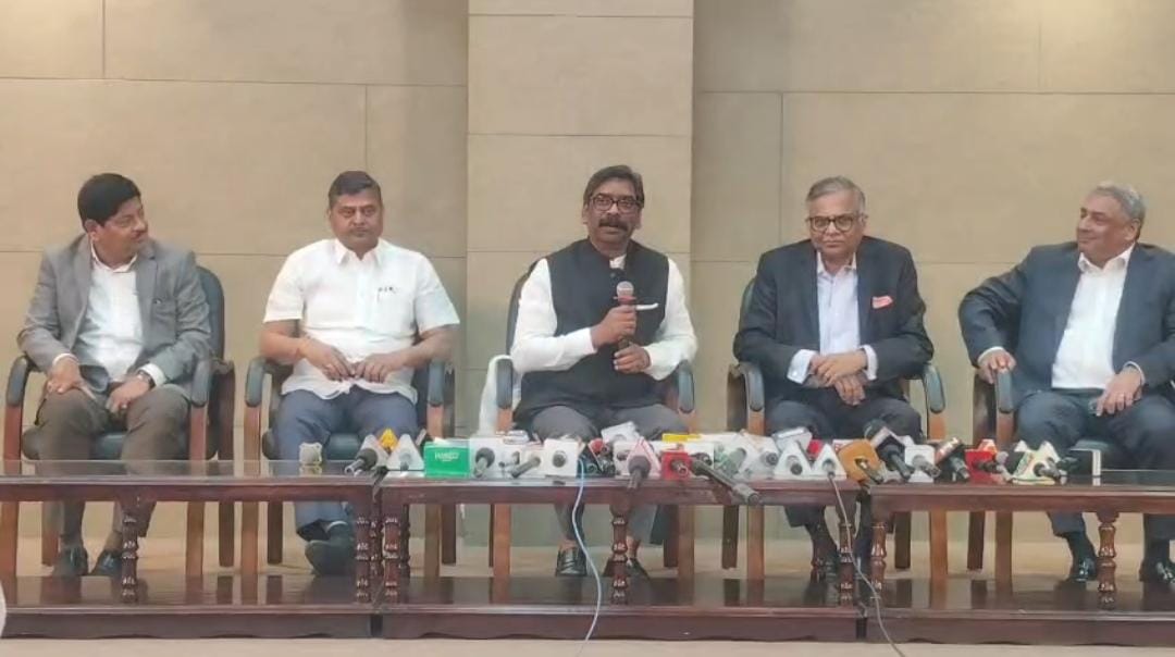 रांची में हेमन्त सोरेन से मिले टाटा सन्स चेयरमैन