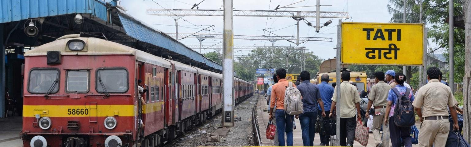 टाटी स्टेशन पर ब्लॉक से रेल सेवा प्रभावित, कई ट्रेनें रद्द और कुछ देरी से चलेंगी
