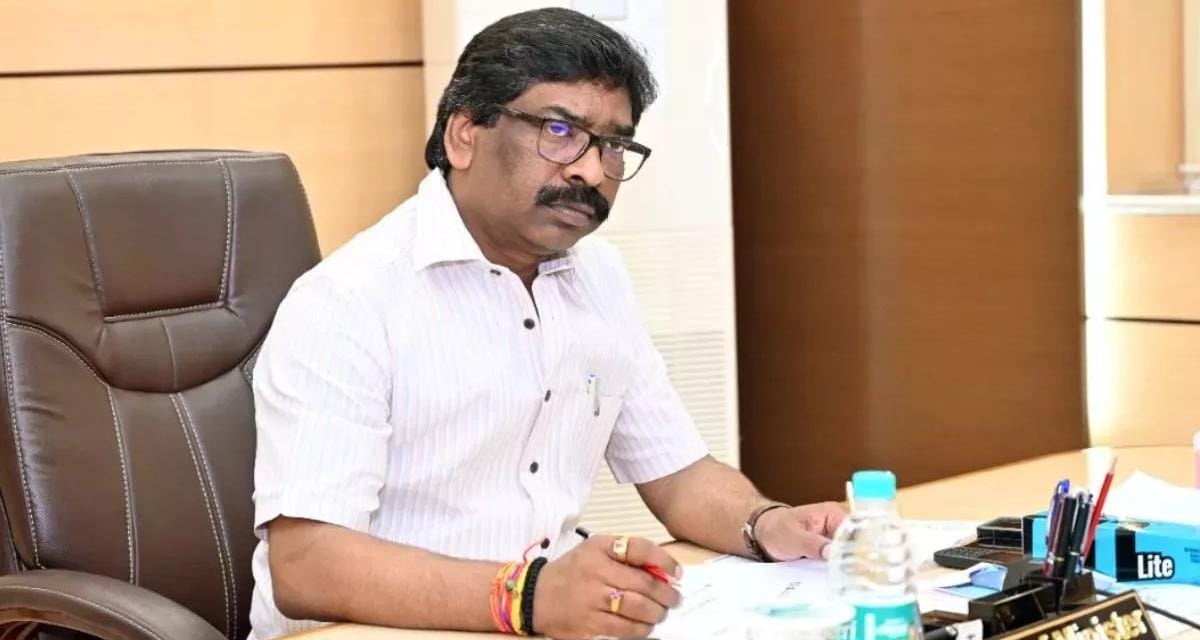 शहीद जवान संदीप सिंह के परिवार को हेमंत सरकार का सहारा, पत्नी को 10 लाख की अनुग्रह राशि मंजूर