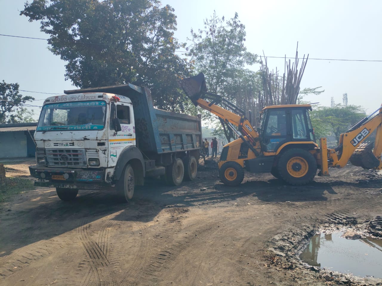 बोकारो में कोयला तस्करी का ‘रामराज’: सिस्टम की चुप्पी और कार्रवाई पर उठे सवाल