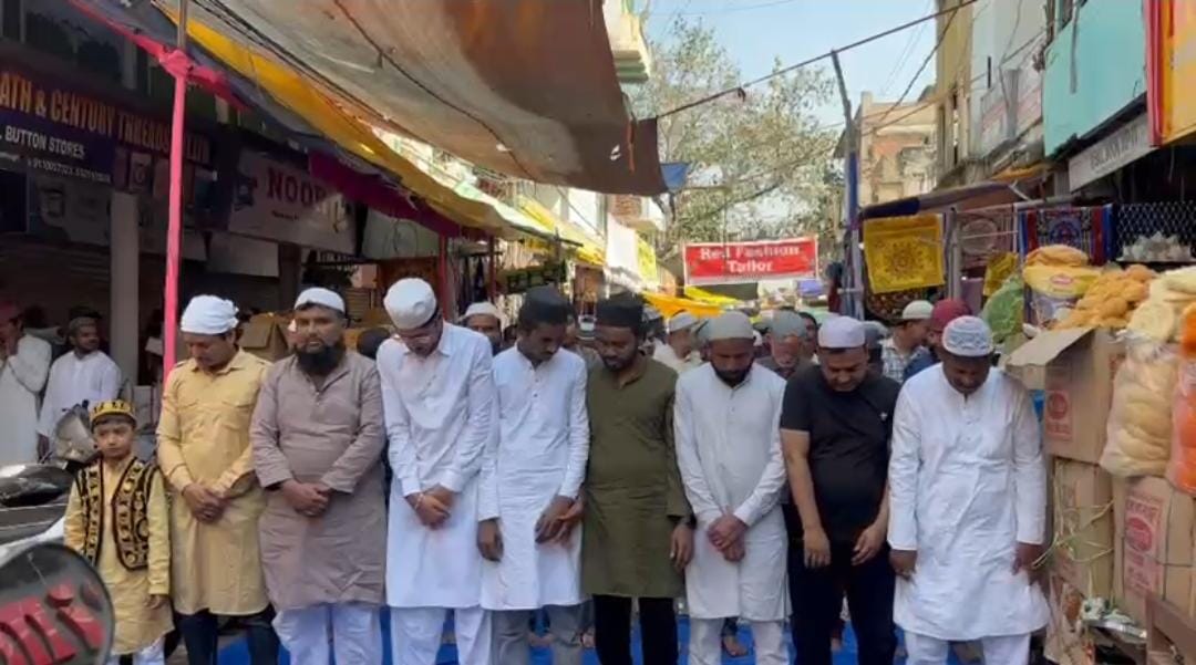 अलविदा जुमे पर हज़ारीबाग़ में उमड़ी भीड़, अमन-चैन के लिए मांगी गई दुआ